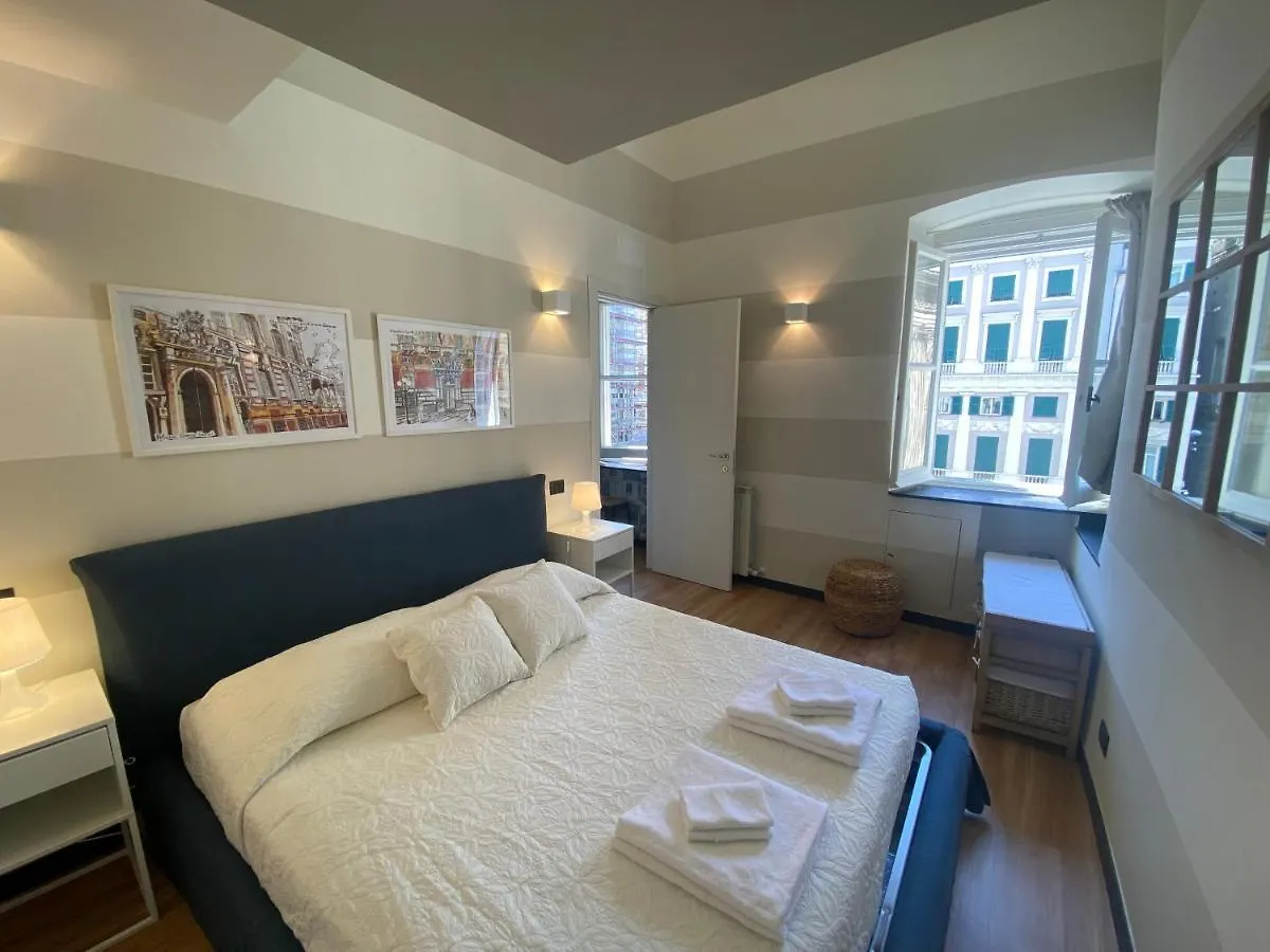 New Apartament In Front Of Genoa Cathedral contacts